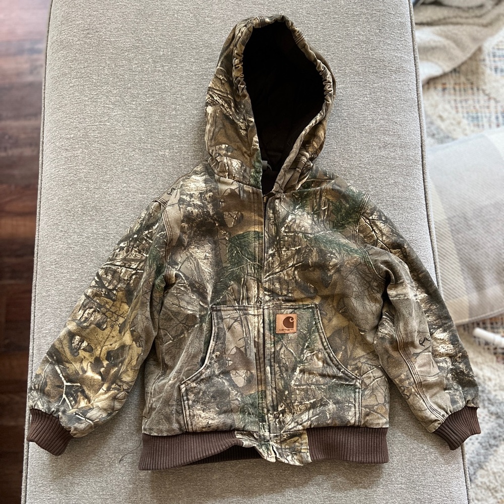 Carhartt Camo Jacket - Boys Small ( 7 - 8 )